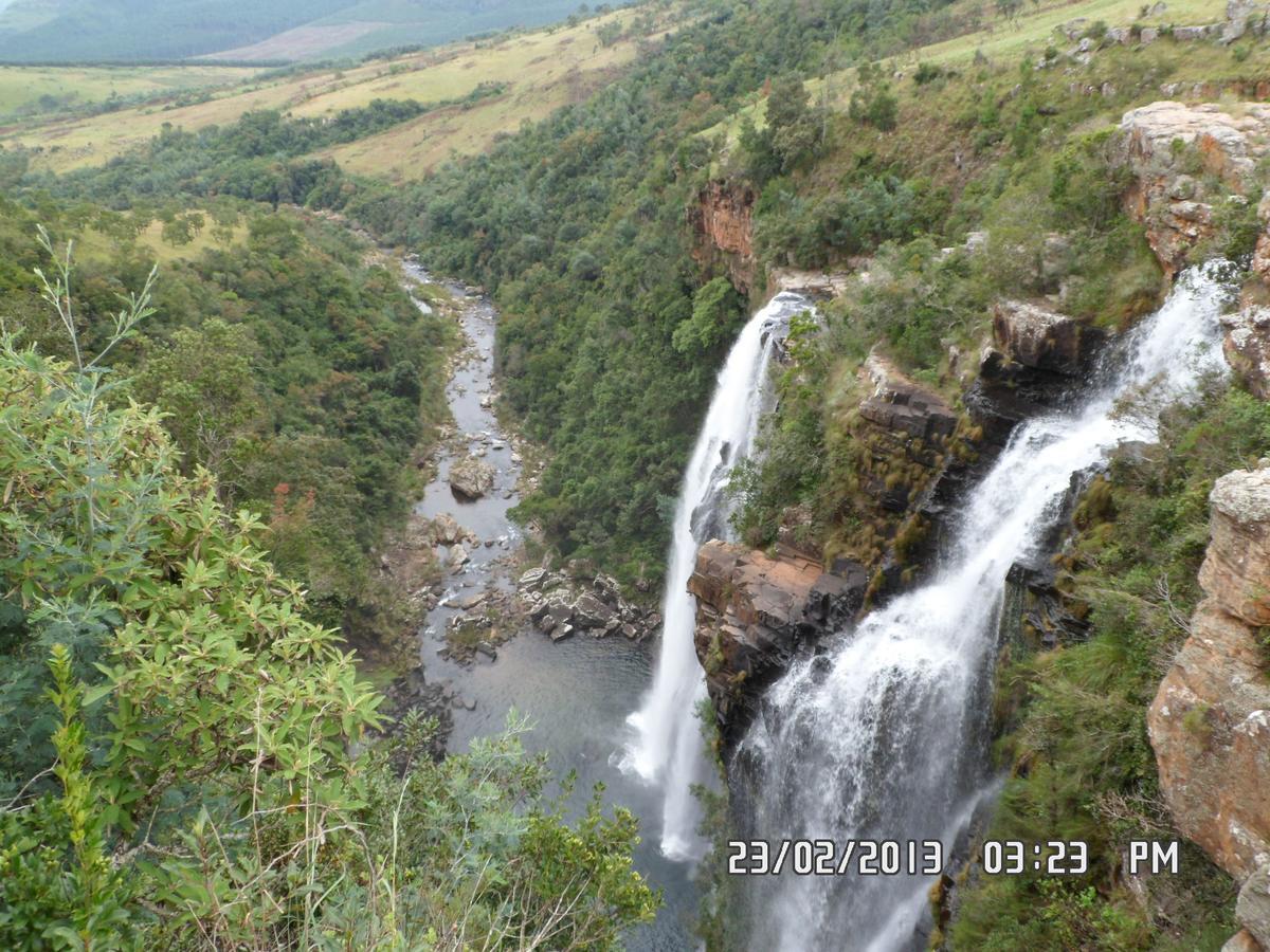 Joy River Backpackers Moremela Esterno foto